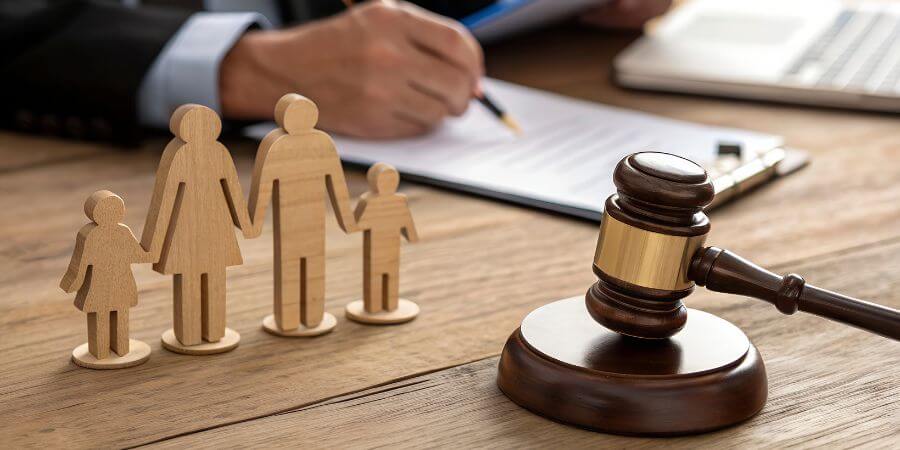 Guía sobre el divorcio con gananciales y con hijos
